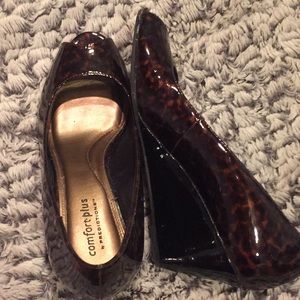 Animal print open-toes wedges